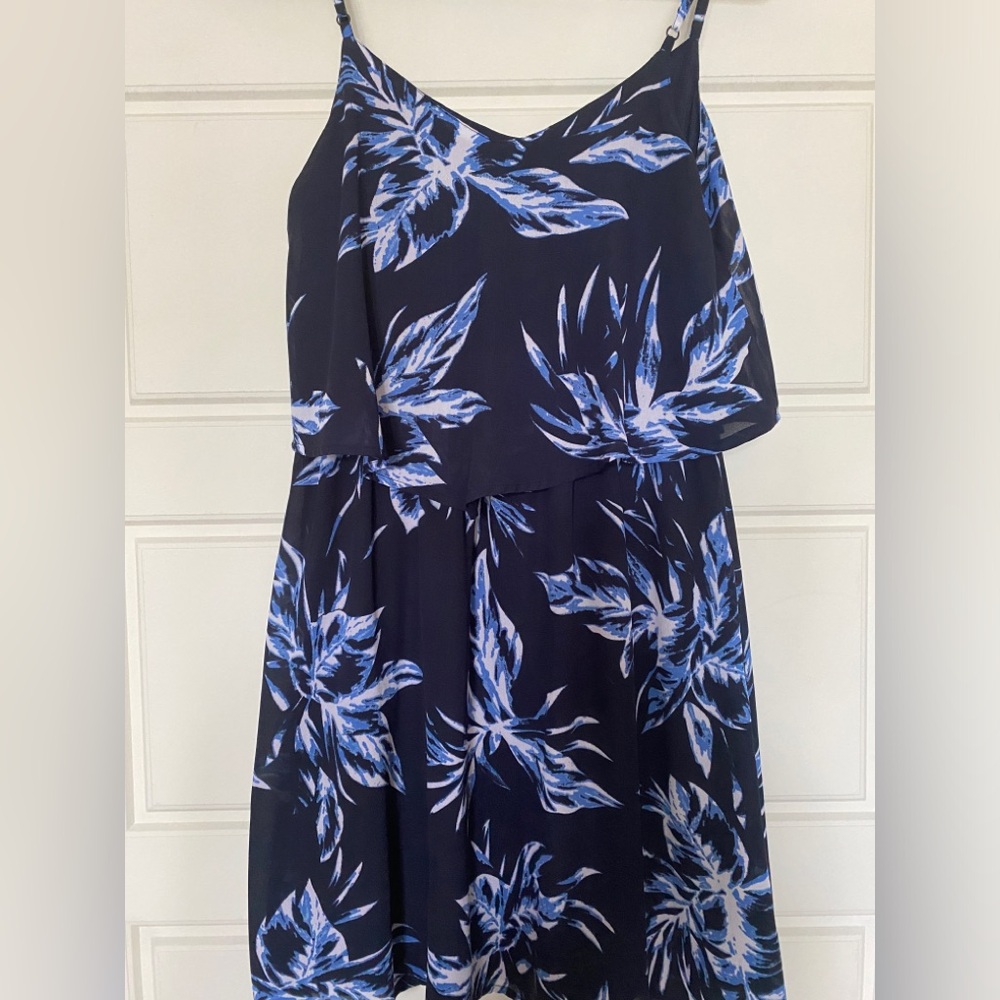 Size 36 , fits like medium